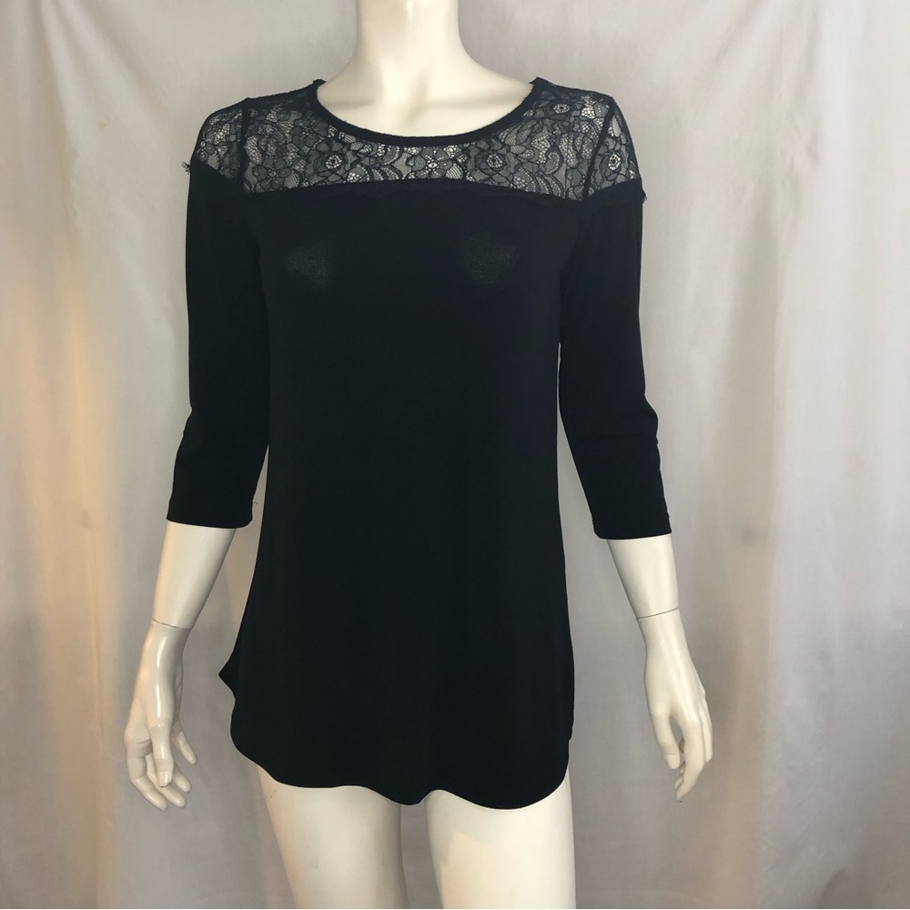 Dynamite woman’s black top with lace details size medium